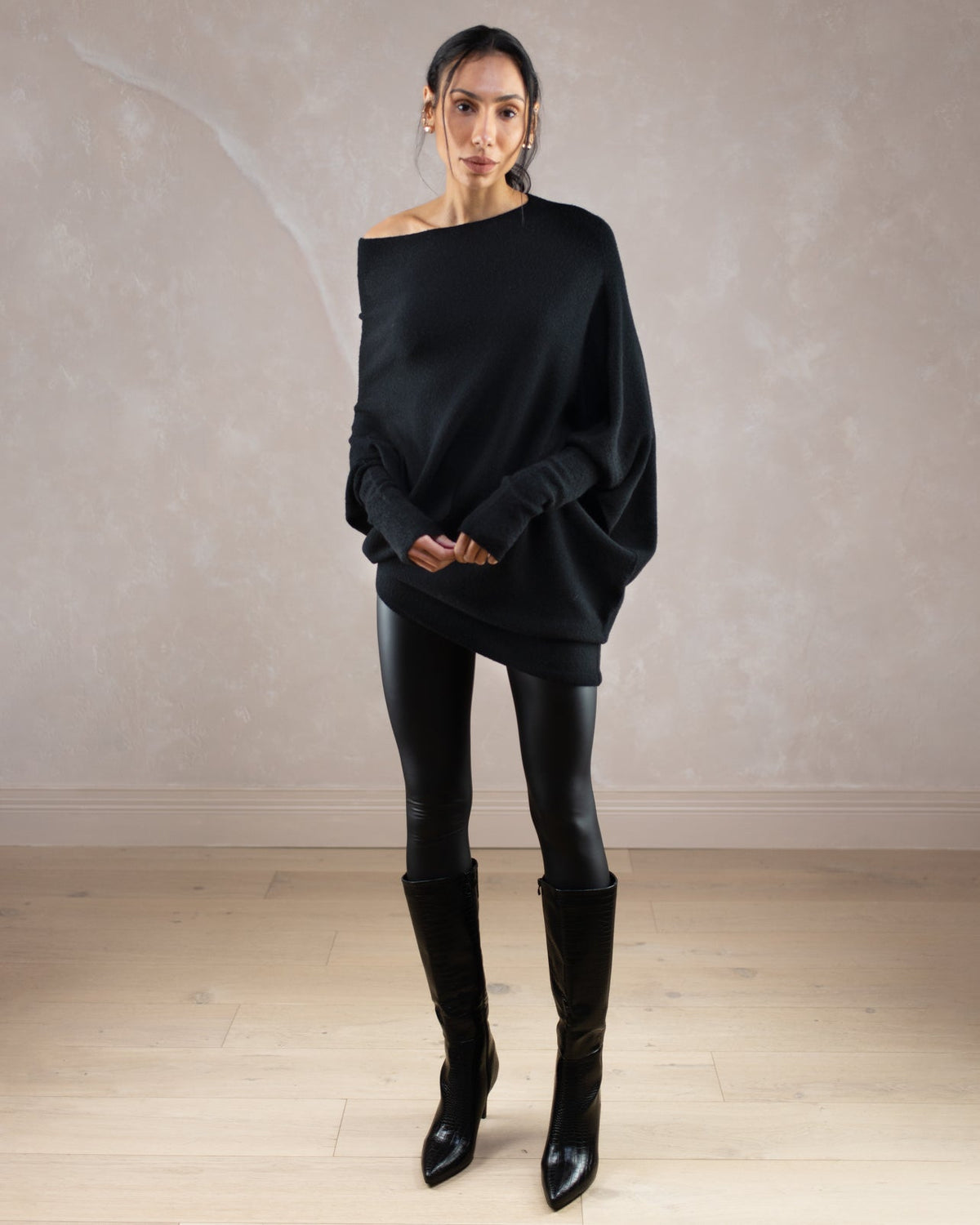 CÉLINE | Maglia Asimmetrica in Maglia Morbida