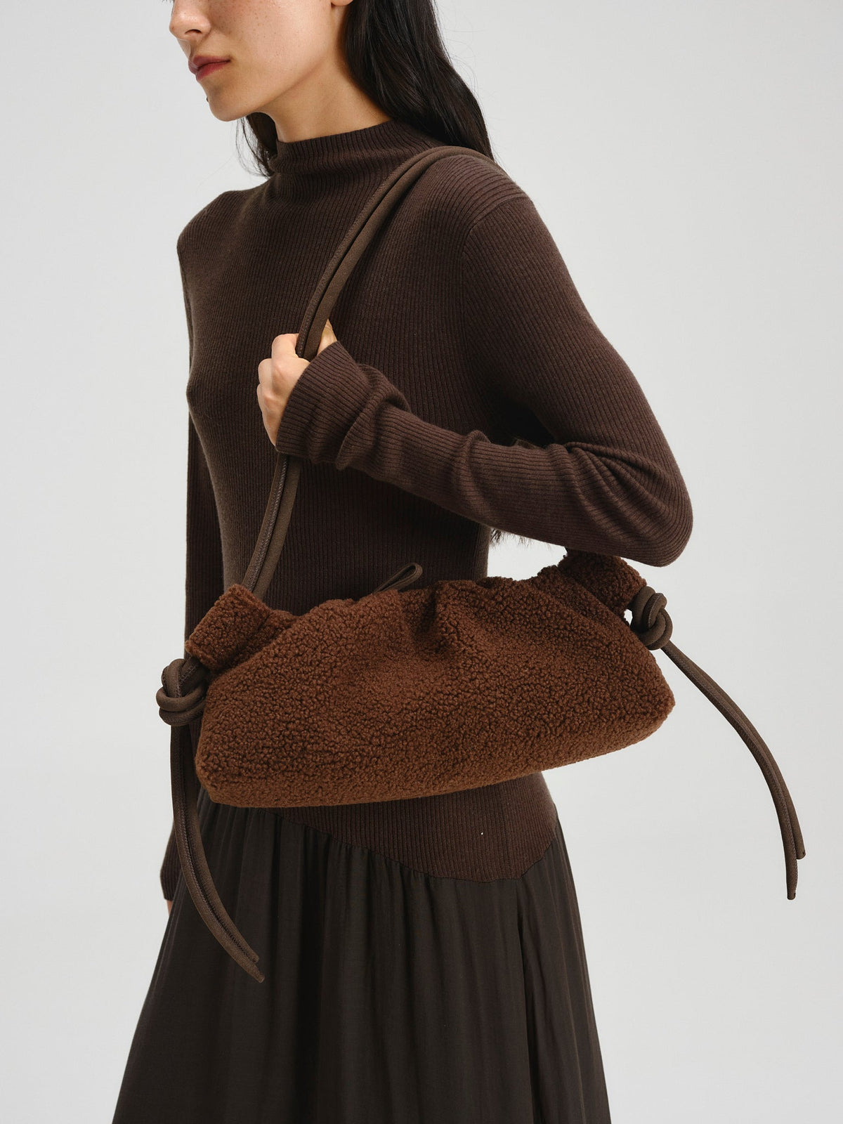 Borsa Dumpling | Eleganza e Versatilità