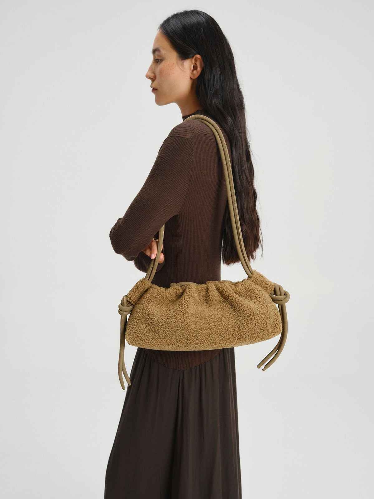 Borsa Dumpling | Eleganza e Versatilità
