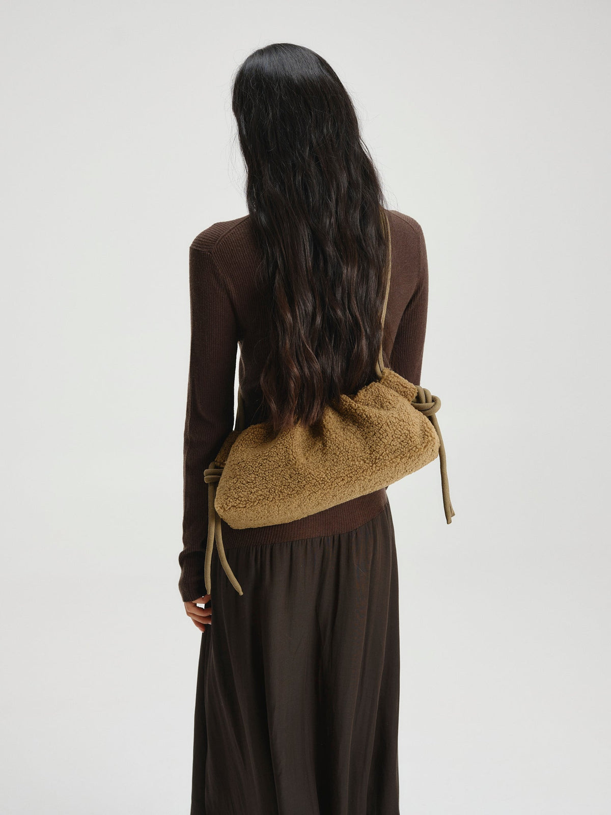 Borsa Dumpling | Eleganza e Versatilità