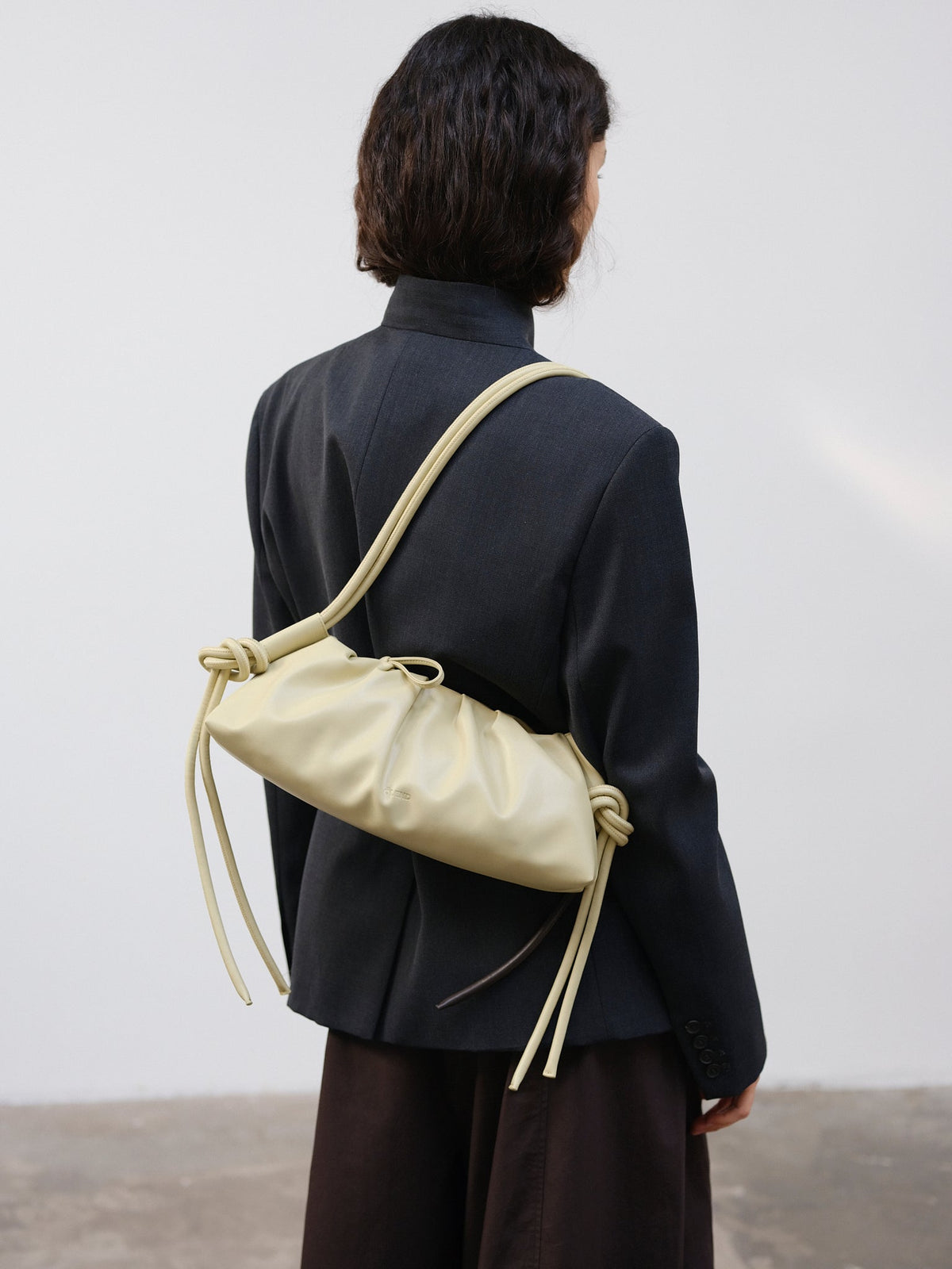 Borsa Dumpling | Eleganza e Versatilità