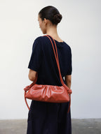 Borsa Dumpling | Eleganza e Versatilità