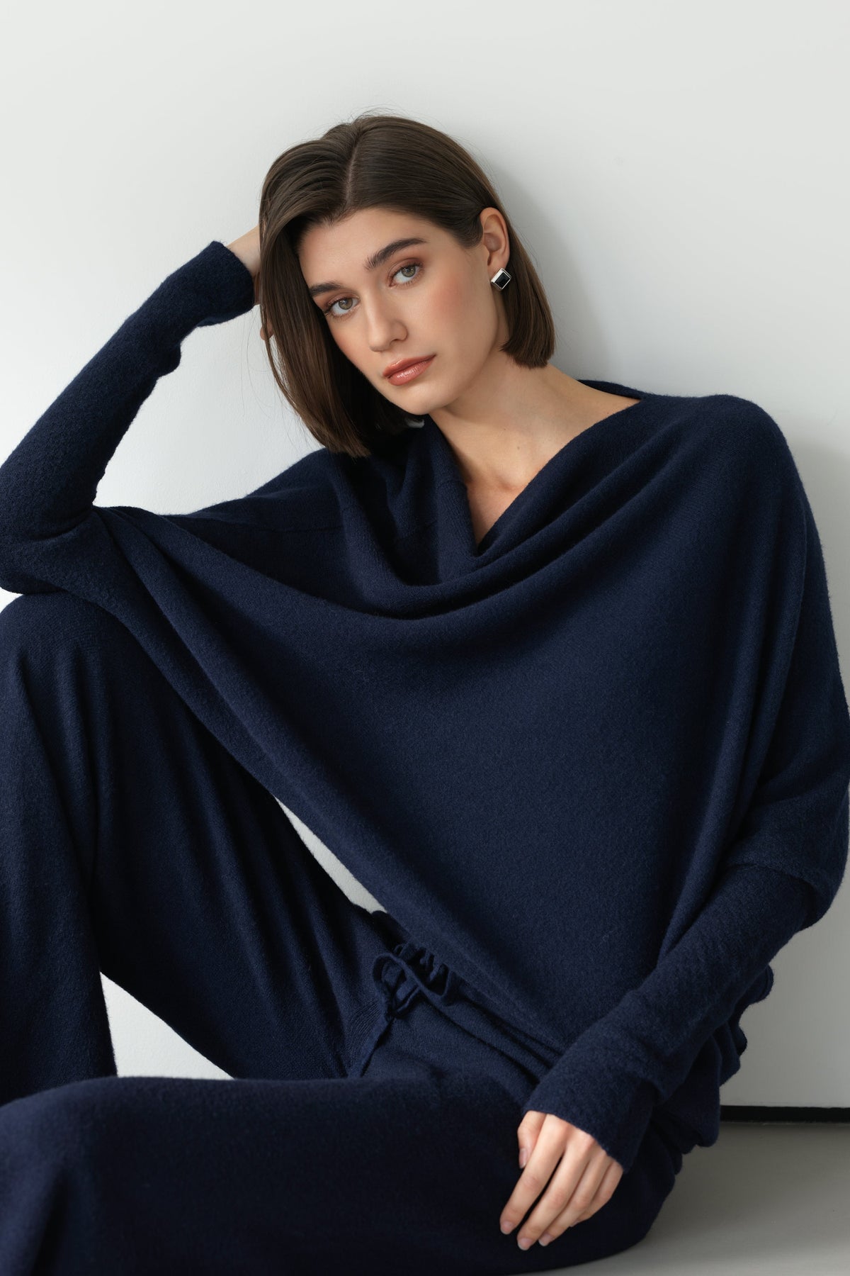 AMÉLIE | Maglia Asimmetrica Blu Navy