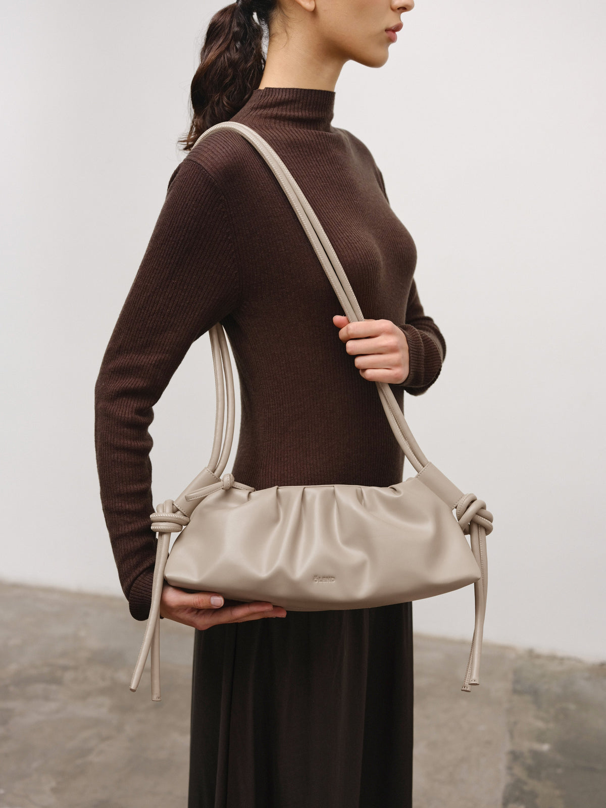 Borsa Dumpling | Eleganza e Versatilità