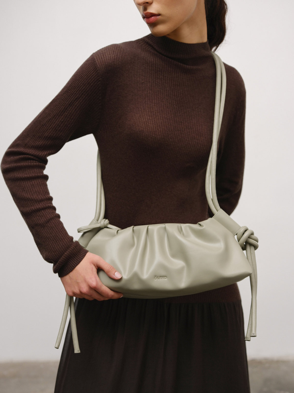 Borsa Dumpling | Eleganza e Versatilità