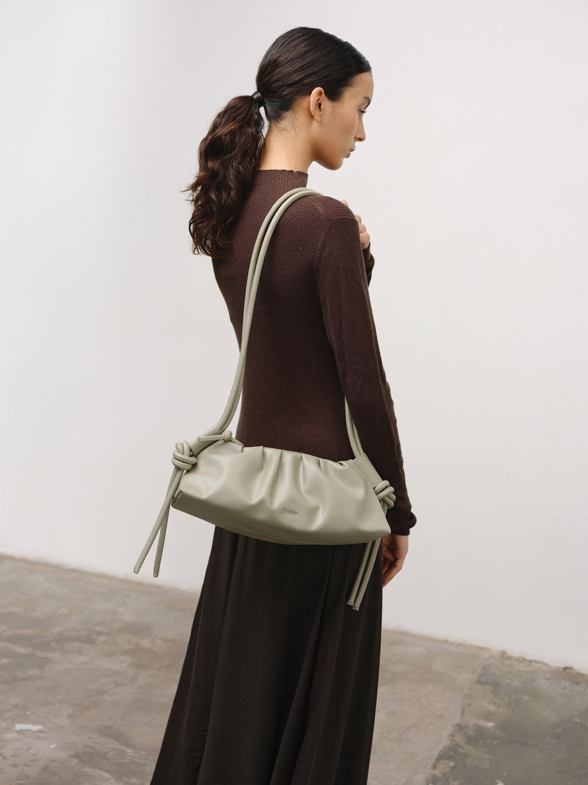 Borsa Dumpling | Eleganza e Versatilità