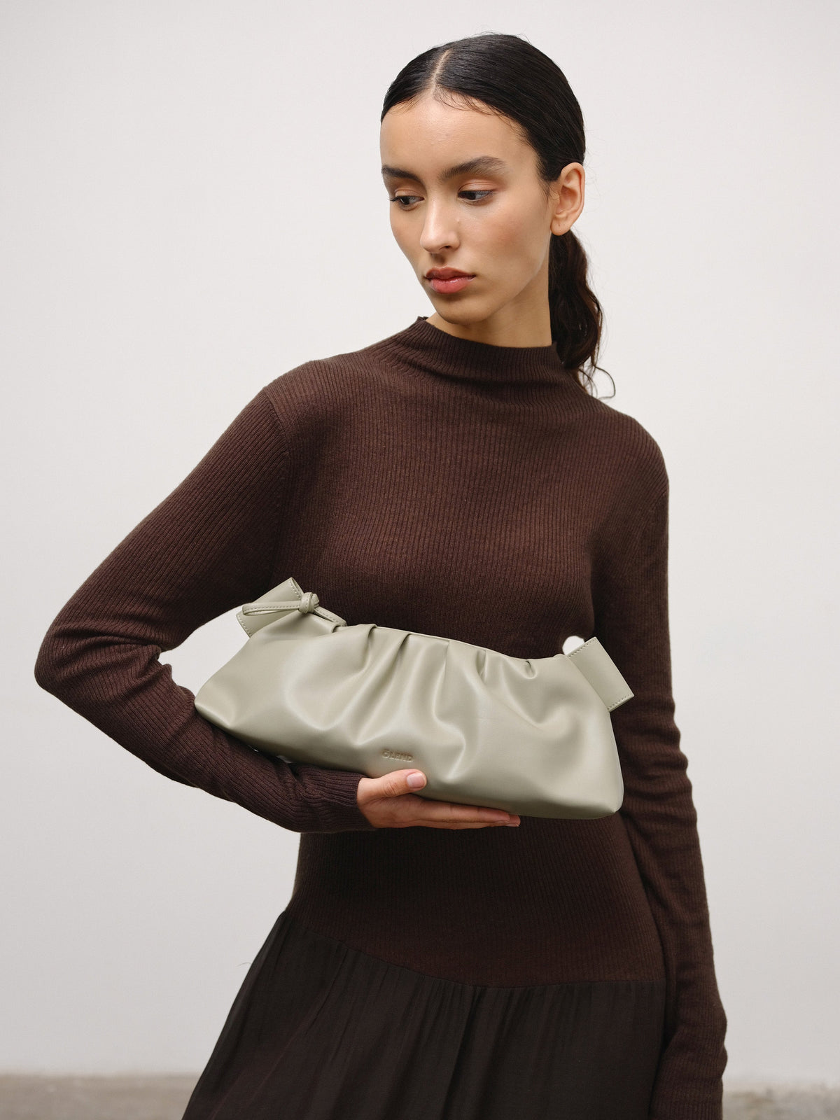 Borsa Dumpling | Eleganza e Versatilità