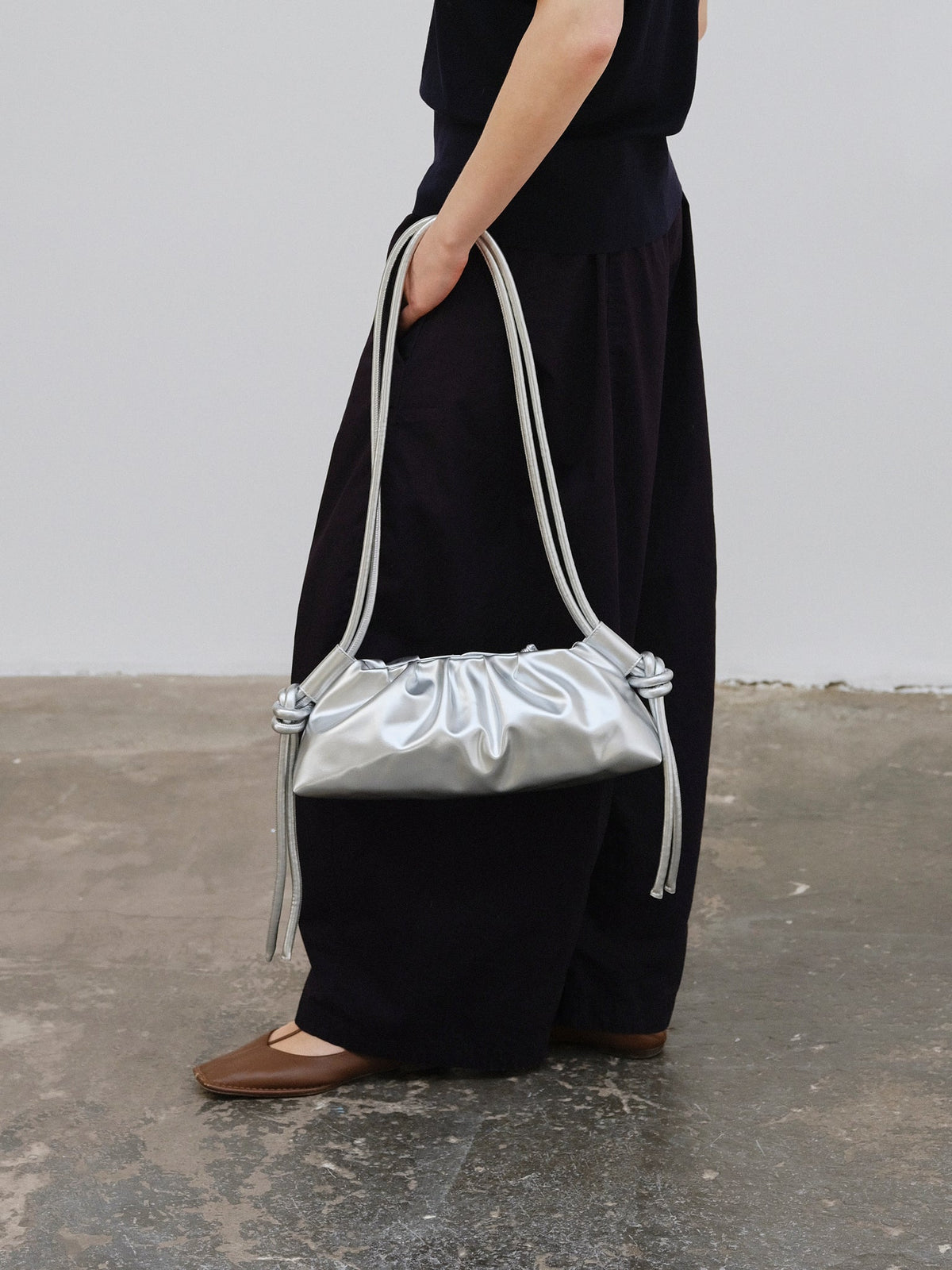 Borsa Dumpling | Eleganza e Versatilità