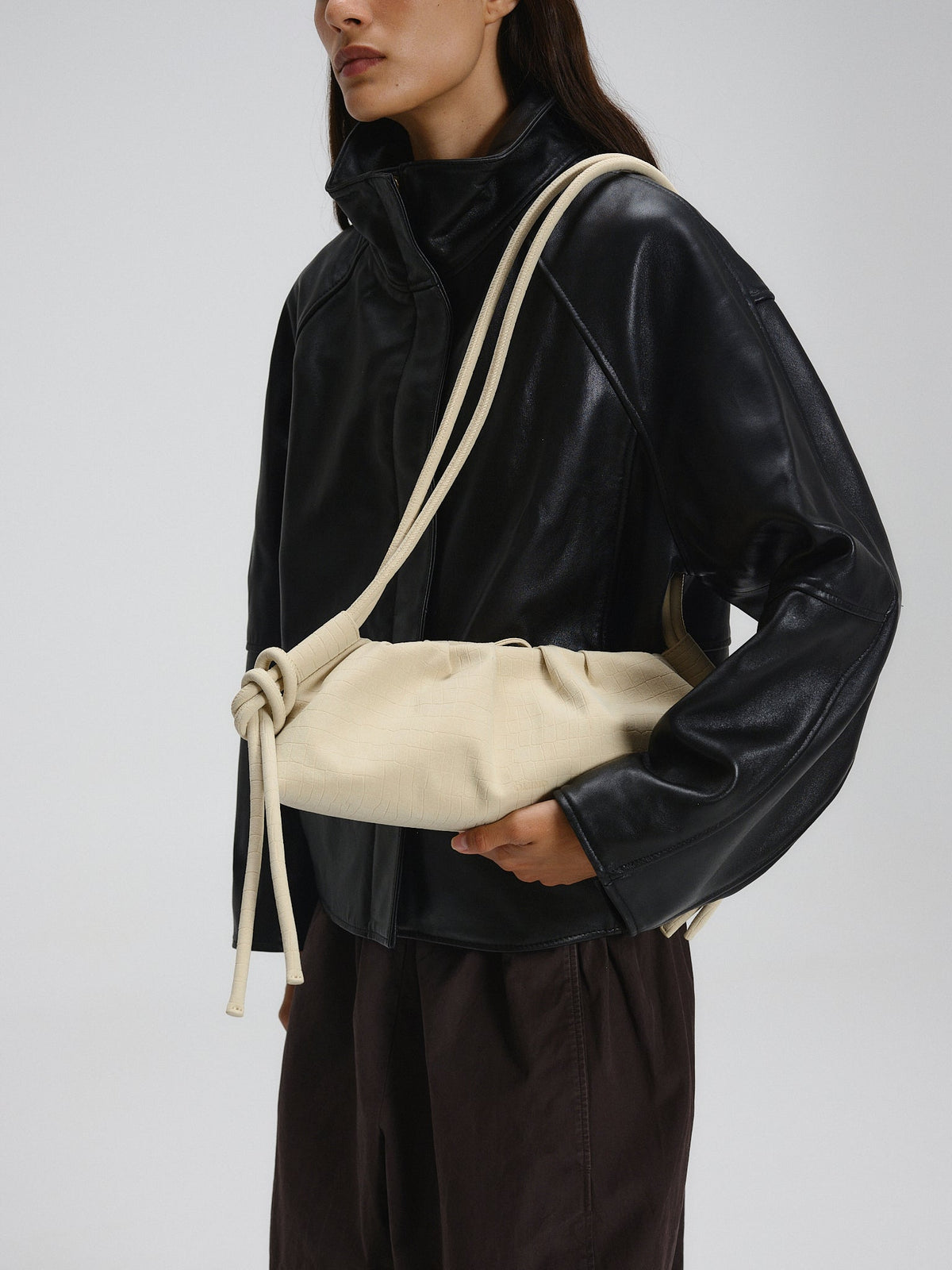 Borsa Dumpling | Eleganza e Versatilità