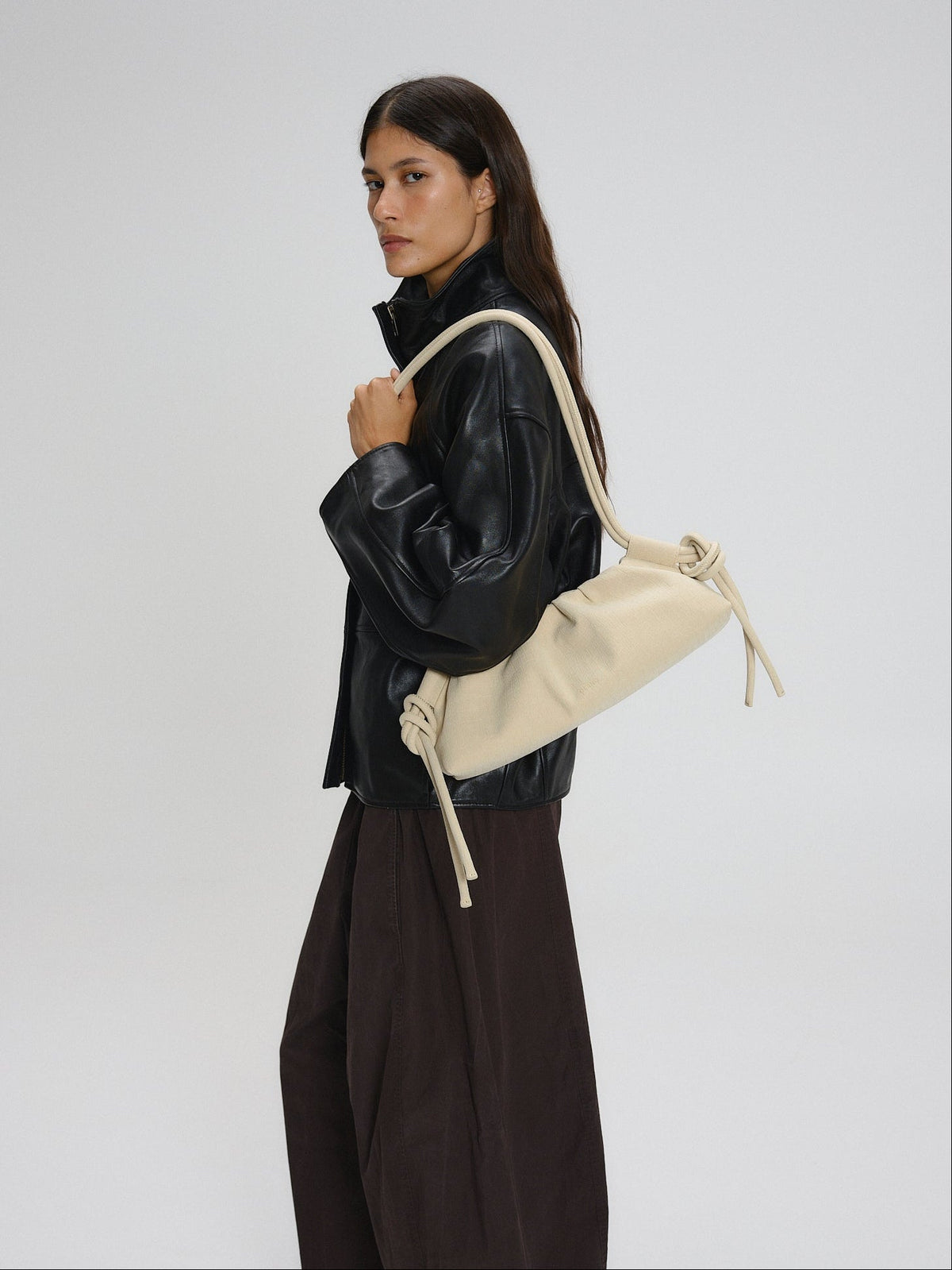 Borsa Dumpling | Eleganza e Versatilità